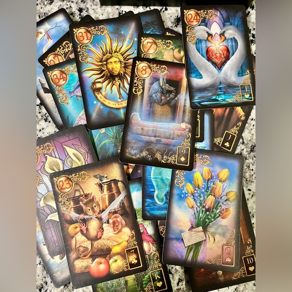 🔮Gilded Reverie lenormand deck autographed by designer too! Fortune psychic fun🔮 - Picture 11 of 11